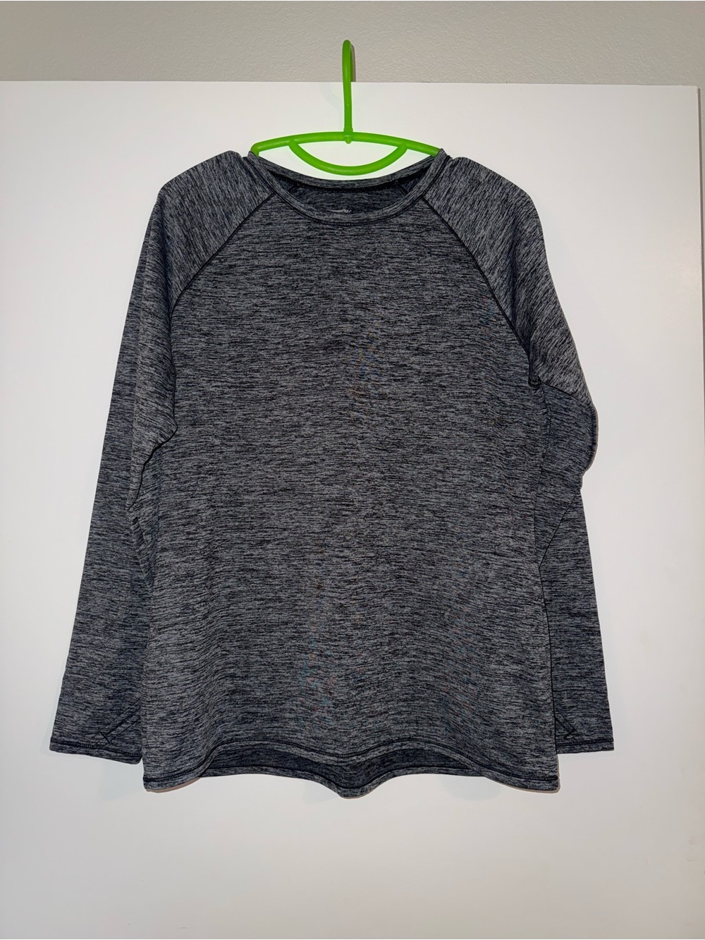 Women's Heathered Gray Long-Sleeve Performance Tee